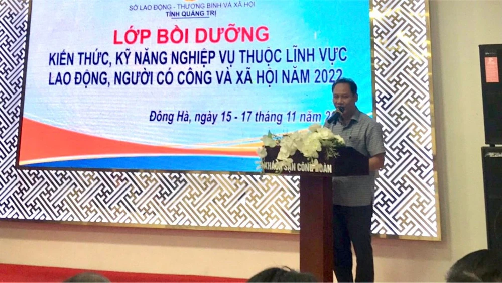 Xin nghỉ hưu sớm