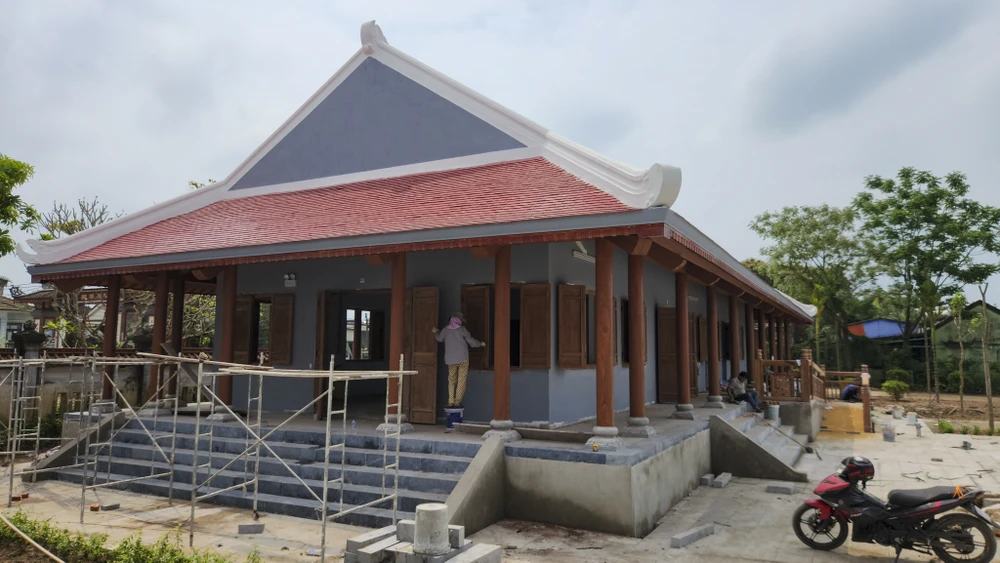 chum-anh-khu-luu-niem-tong-bi-thu-le-duan-sap-hoan-thanh (8).jpg