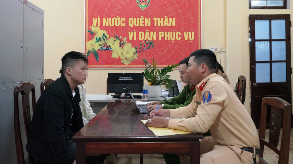 đánh người sau va quẹt giao thông