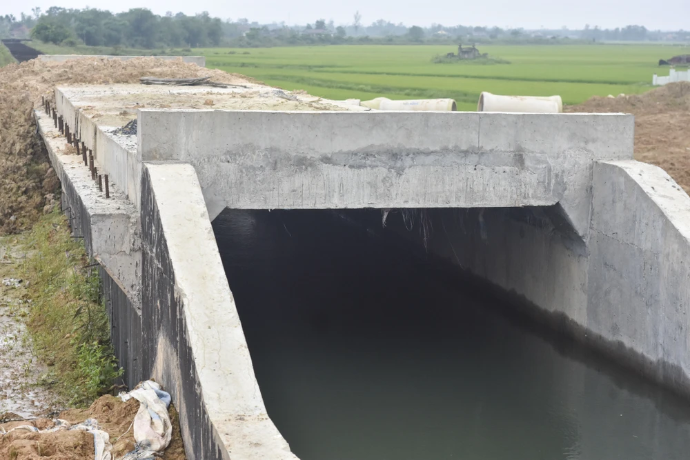 mat-bang-xoi-do-tuyen-duong-tranh-tp-dong-ha-gio-ra-sao (12).jpg