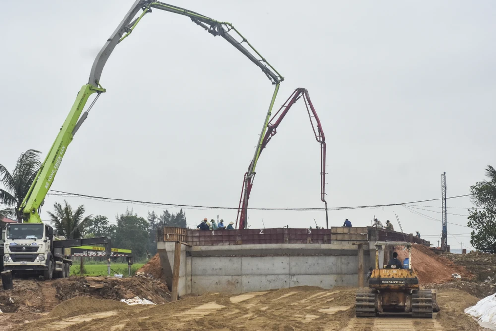 mat-bang-xoi-do-tuyen-duong-tranh-tp-dong-ha-gio-ra-sao (14).jpg