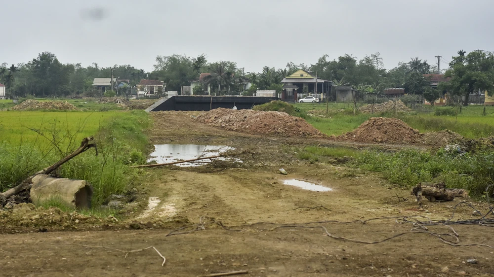 mat-bang-xoi-do-tuyen-duong-tranh-tp-dong-ha-gio-ra-sao (19).jpg