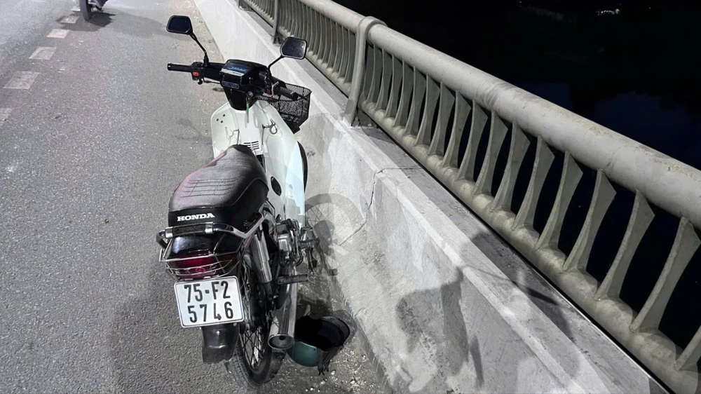 lao xuống sông hương cứu người đuối nước