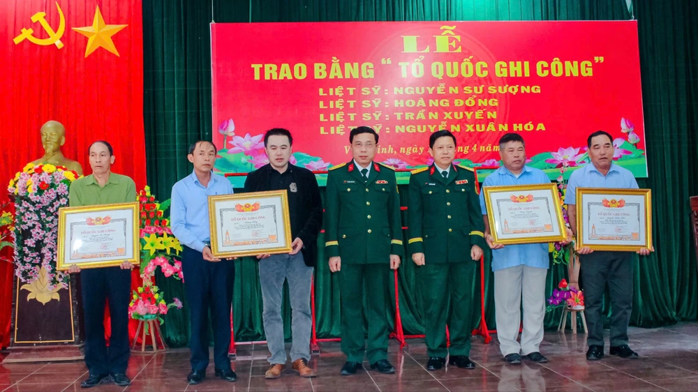 Tổ quốc ghi công