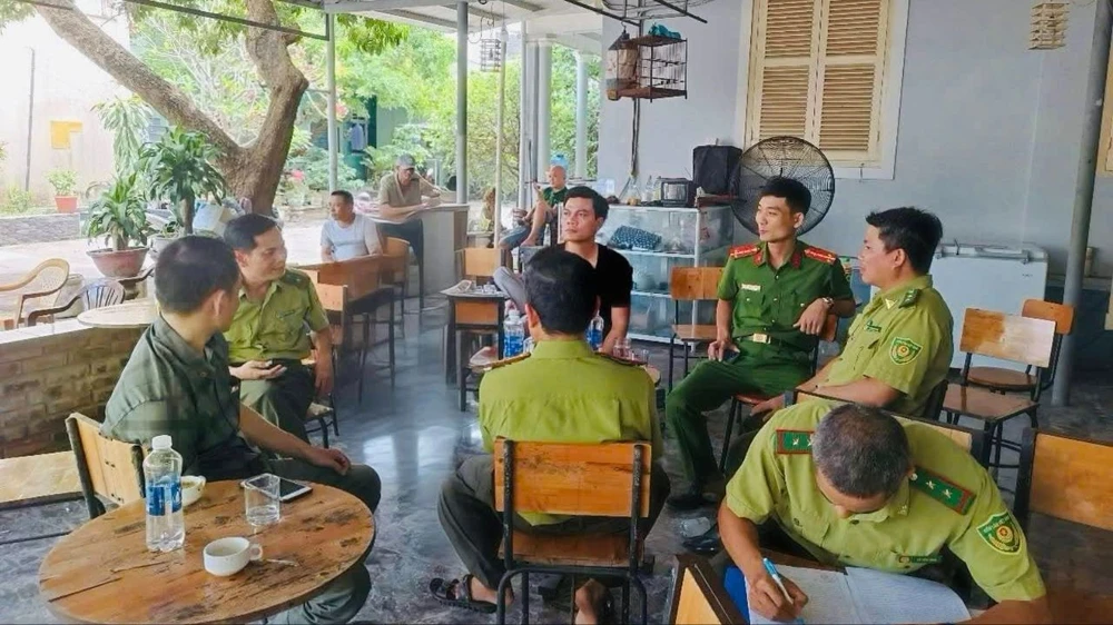 khách đến uống cà phê mang theo chim phải có hồ sơ chứng minh nguồn gốc hợp pháp