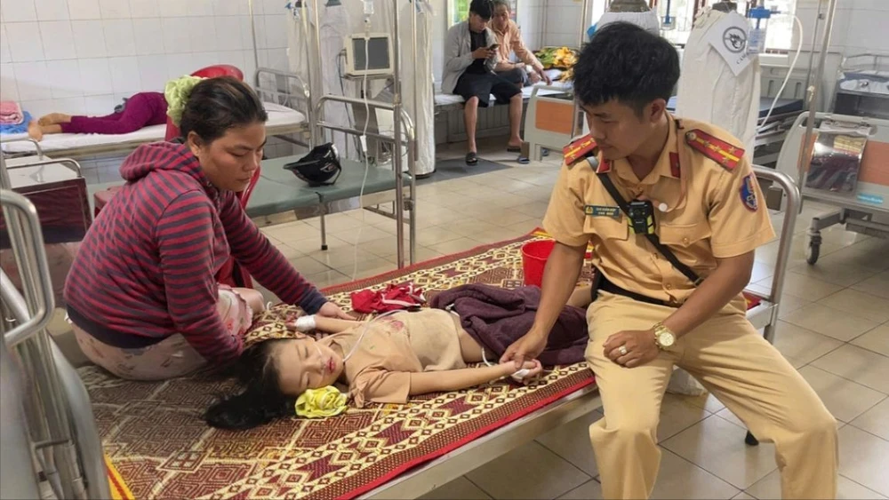 Cháu bé bị sốt cao