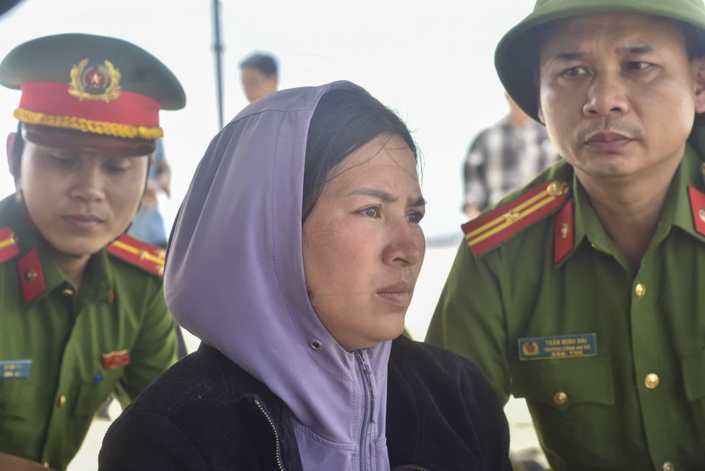 noi-dau-o-lai-sau-bao-so-10-nguoi-than-khac-khoai-ngong-cho-tin-thuyen-vien-mat-tich (3).jpg