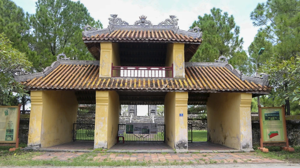 ben-trong-van-mieu-hue-truoc-khi-duoc-hoi-sinh-voi-du-an-hon-132-ti-dong (2).jpg