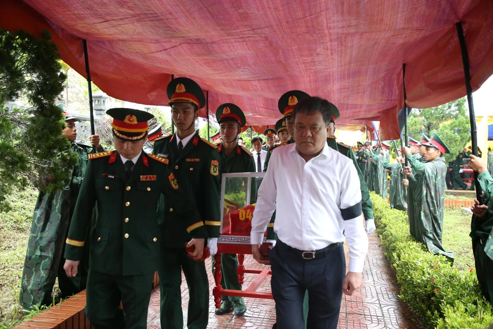 an-tang-34-hai-cot-liet-si-duoc-quy-tap-tai-thanh-co-quang-tri (7).jpg