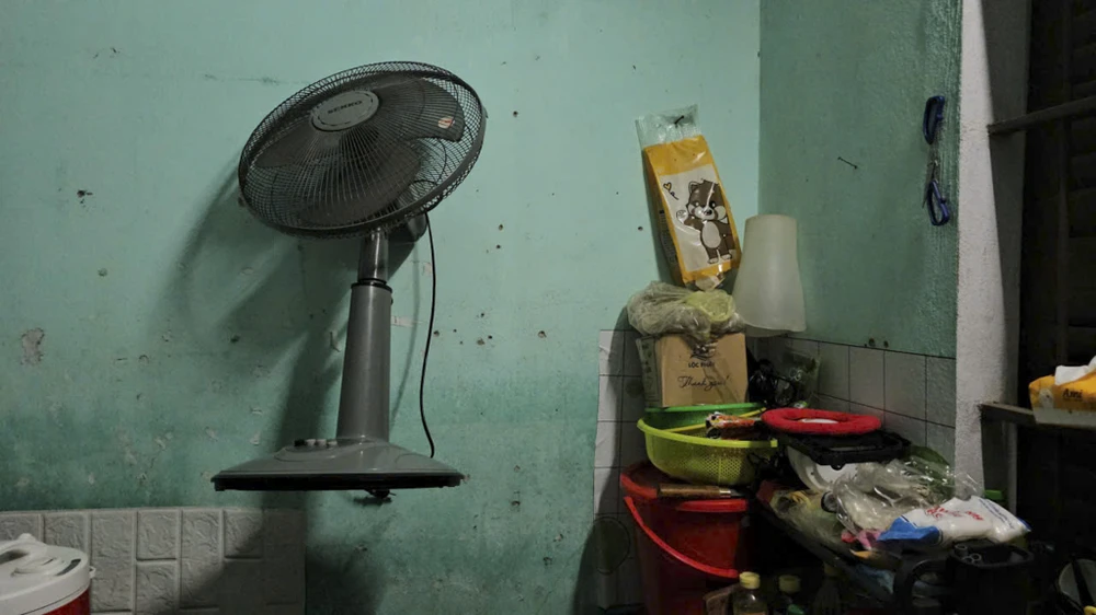 mua-xoi-xa-sinh-vien-trang-dem-chay-lu (15).jpg