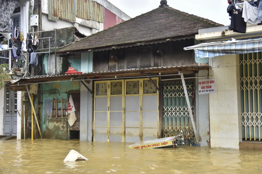 pho-co-bao-vinh-oan-minh-sau-tran-lu-lich-su (17).jpg