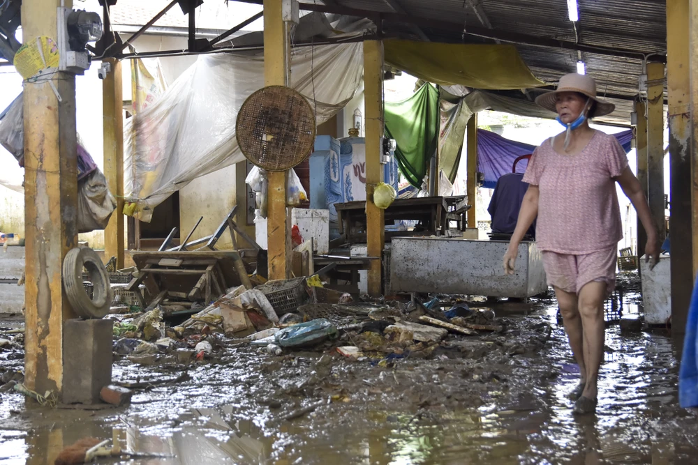 pho-co-bao-vinh-oan-minh-sau-tran-lu-lich-su (24).jpg