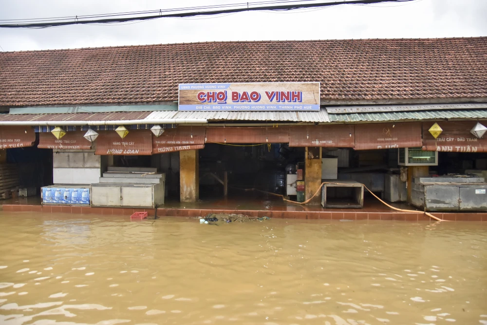 pho-co-bao-vinh-oan-minh-sau-tran-lu-lich-su (29).jpg