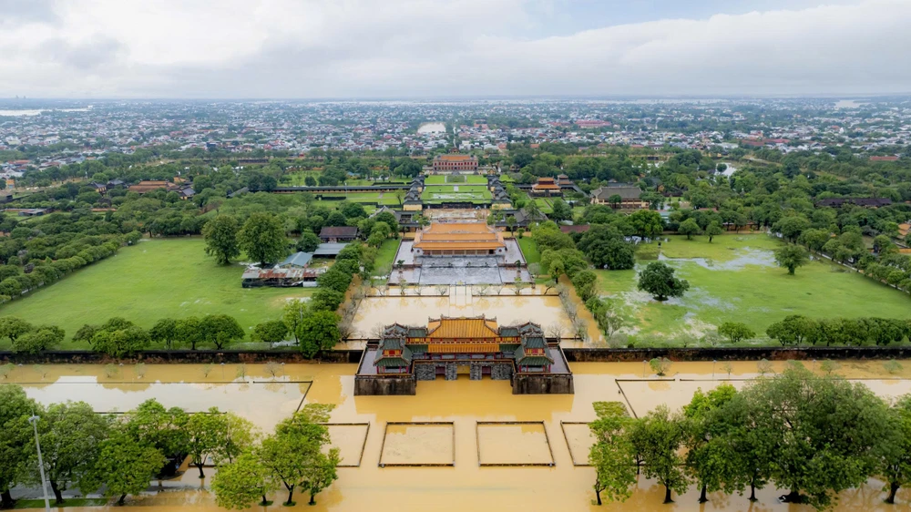 lu-chong-lu-dai-noi-hue-ngap-sau-lan-thu-3-trong-hon-1-tuan (1).jpg
