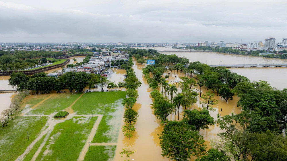 lu-chong-lu-dai-noi-hue-ngap-sau-lan-thu-3-trong-hon-1-tuan (10).jpg