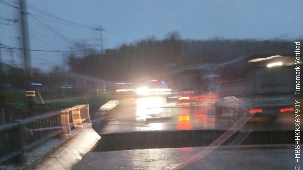 sap-mo-cau-o-hue-chot-chan-khan-cap-tinh-lo-14b (1).jpg