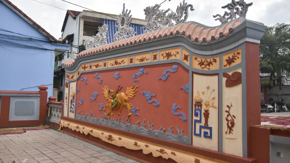 ben-trong-phu-de-cua-vi-hoang-tu-nhieu-con-hon-ca-vua-minh-mang (19).jpg