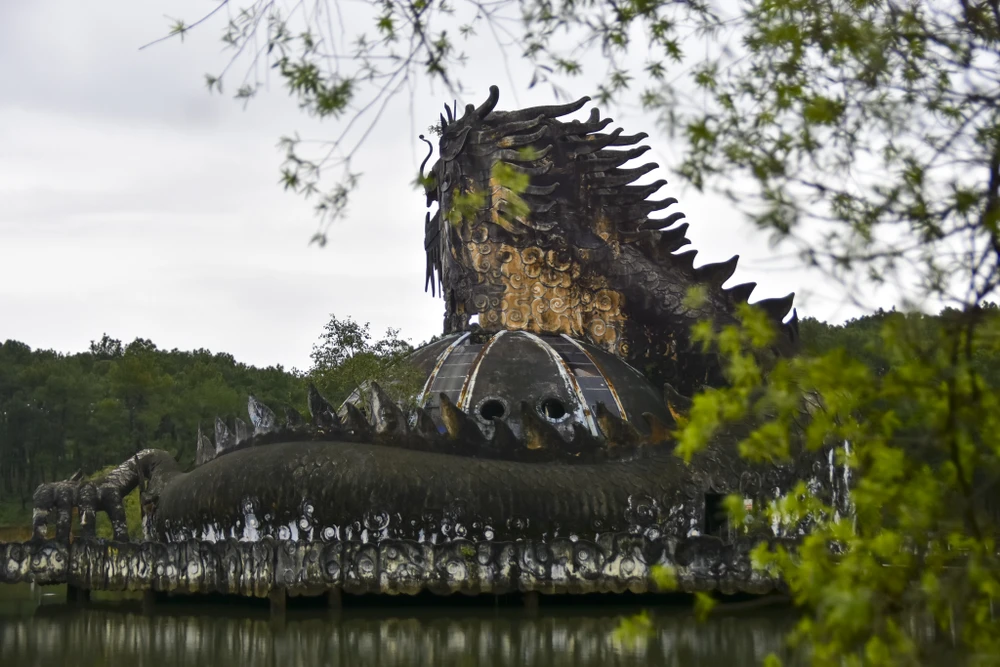 ve-dep-ma-mi-cua-con-rong-khong-lo-o-hue-gio-ra-sao (10).jpg