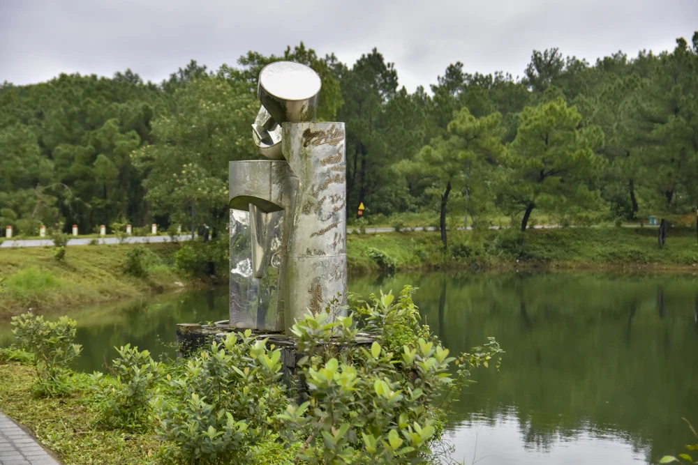 ve-dep-ma-mi-cua-con-rong-khong-lo-o-hue-gio-ra-sao (2).jpg