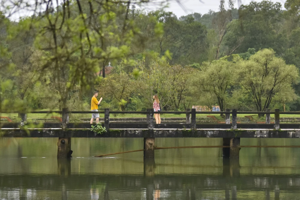 ve-dep-ma-mi-cua-con-rong-khong-lo-o-hue-gio-ra-sao (22).jpg