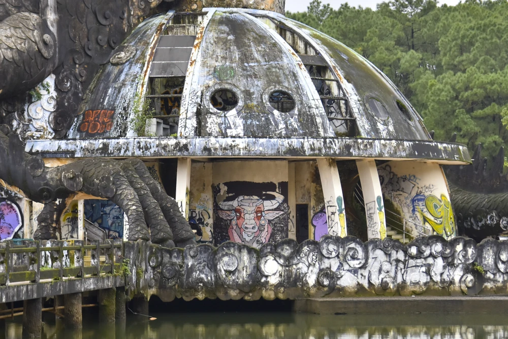 ve-dep-ma-mi-cua-con-rong-khong-lo-o-hue-gio-ra-sao (7).jpg