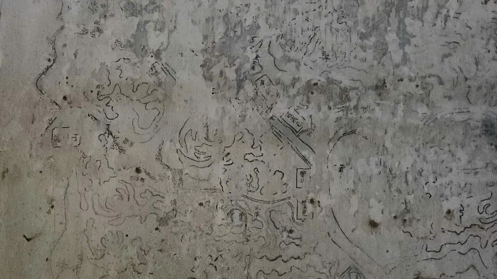 bi-an-buc-hoa-co-an-minh-sau-lop-son-tai-kham-thien-giam (1).jpg