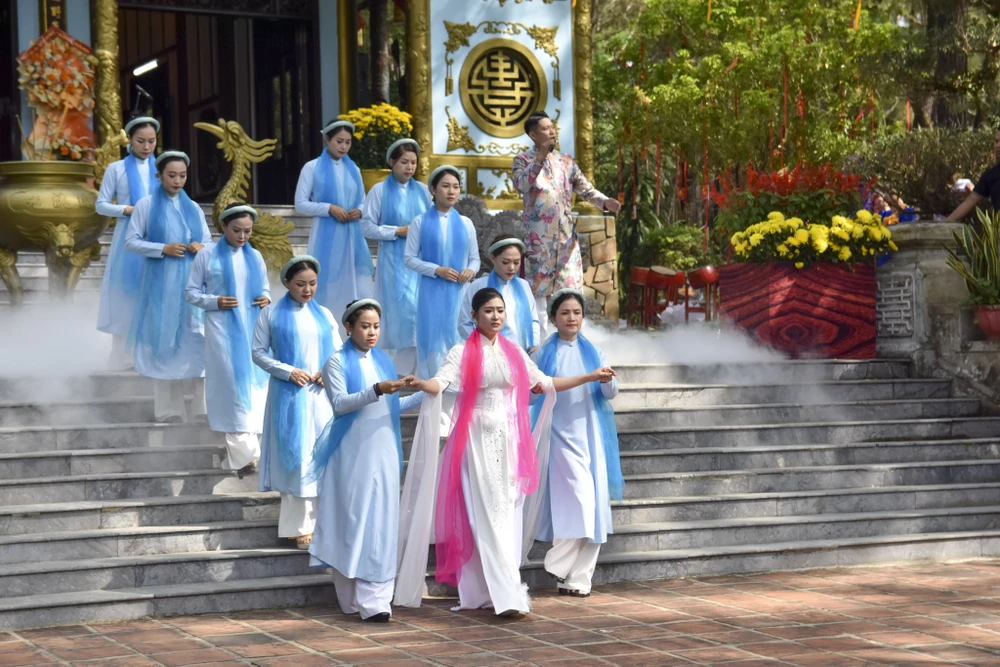 en-nui-ngu-phong-xem-tai-hien-hanh-trinh-ve-lam-dau-xu-champa-cua-cong-chua-huyen-tran (2).jpg