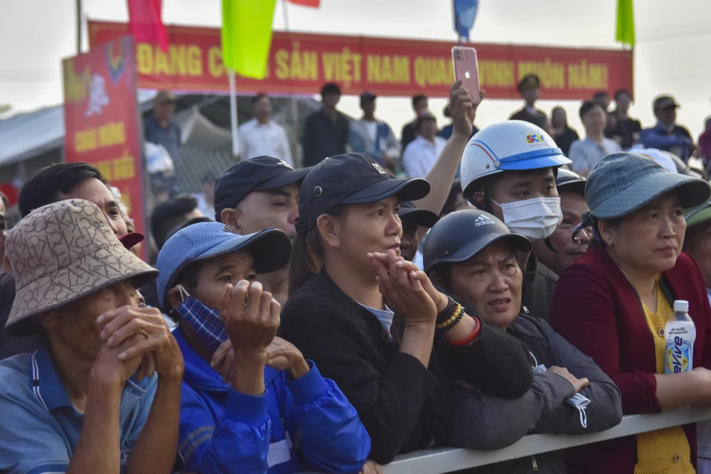 xem-cac-manh-ho-co-do-tranh-tai-nay-lua-ngay-dau-xuan-binh-ngo (2).jpg