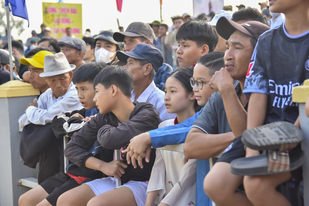 xem-cac-manh-ho-co-do-tranh-tai-nay-lua-ngay-dau-xuan-binh-ngo (6).jpg