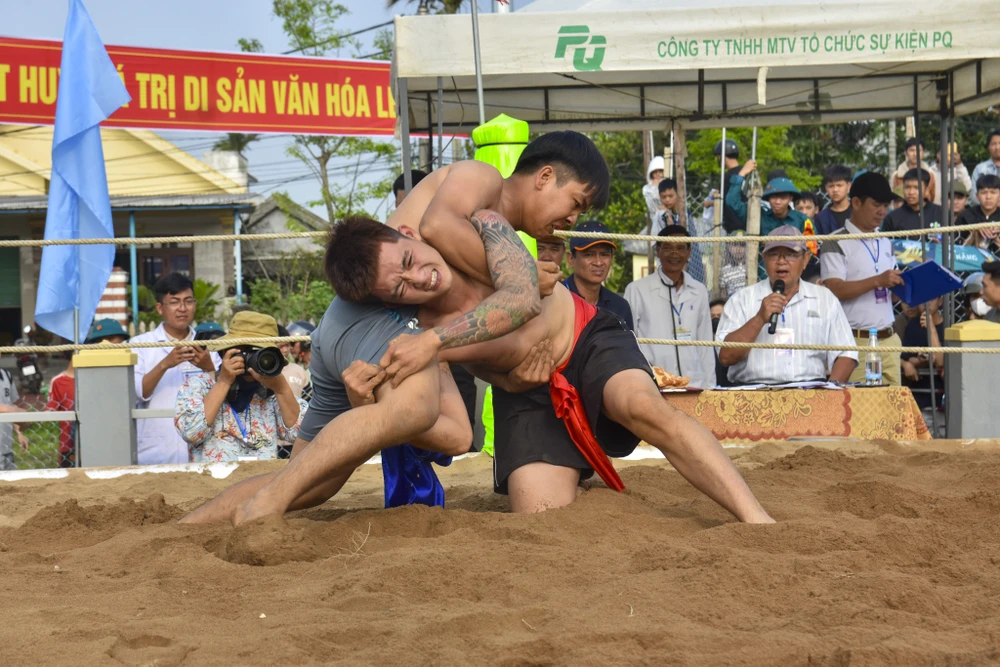 xem-cac-manh-ho-co-do-tranh-tai-nay-lua-ngay-dau-xuan-binh-ngo (8).jpg