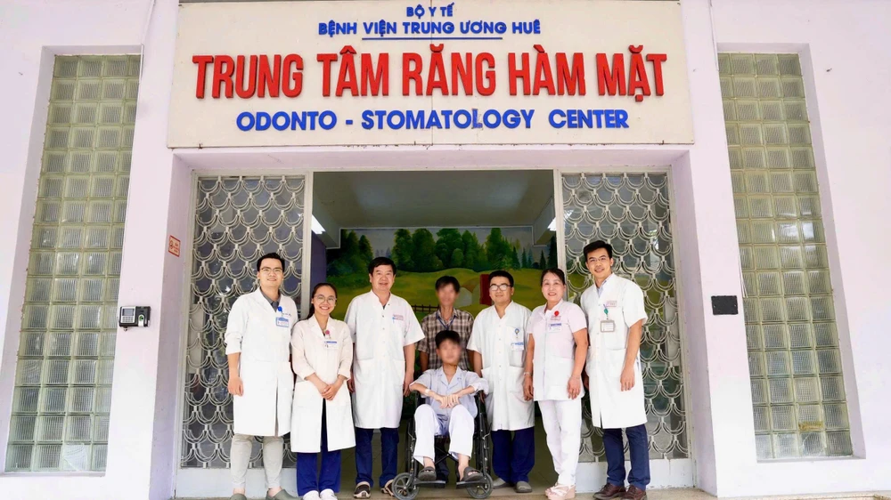 phau-thuat-thanh-cong-ca-u-ac-tinh-xuong-ham-cho-benh-nhan-14-tuoi (2).jpg