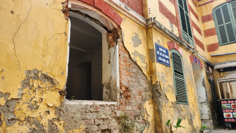 biet-thu-co-1 (1).jpg