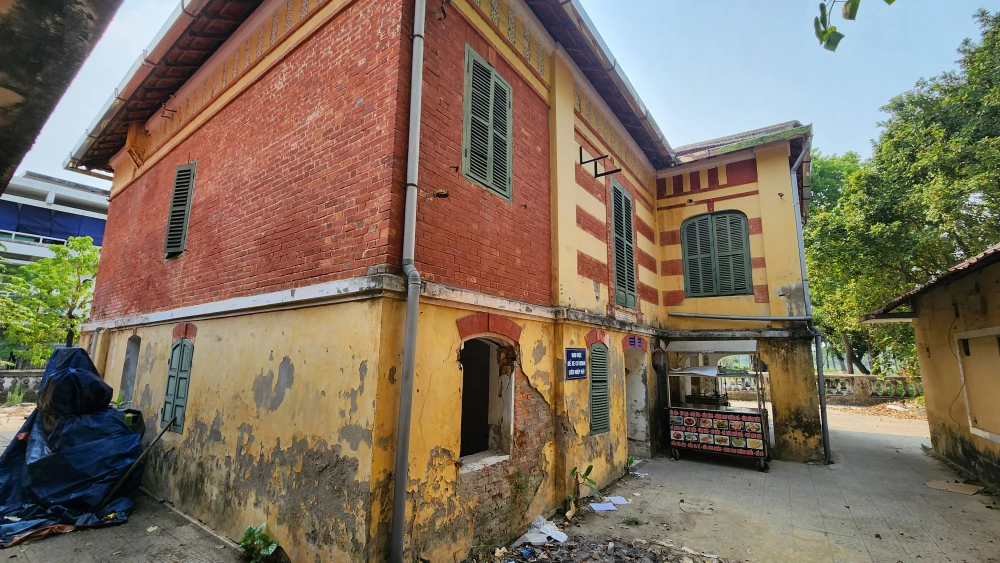 biet-thu-co-1 (3).jpg