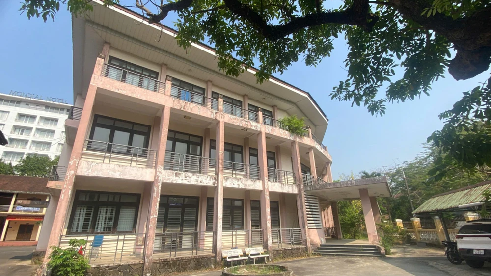 can-canh-khu-dat-vang-hon-7-000-m2-sap-dau-gia-giua-long-tp-hue (10).jpg