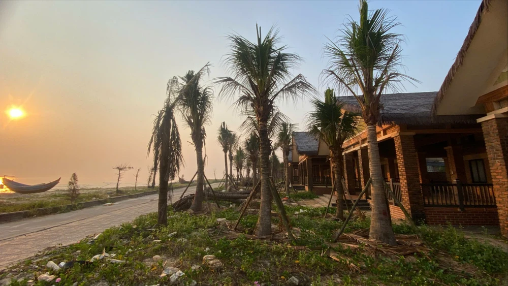 nguy-co-lo-hen-mua-du-lich-bien-tai-du-an-bai-tam-tien-ti-o-quang-tri (1).jpg