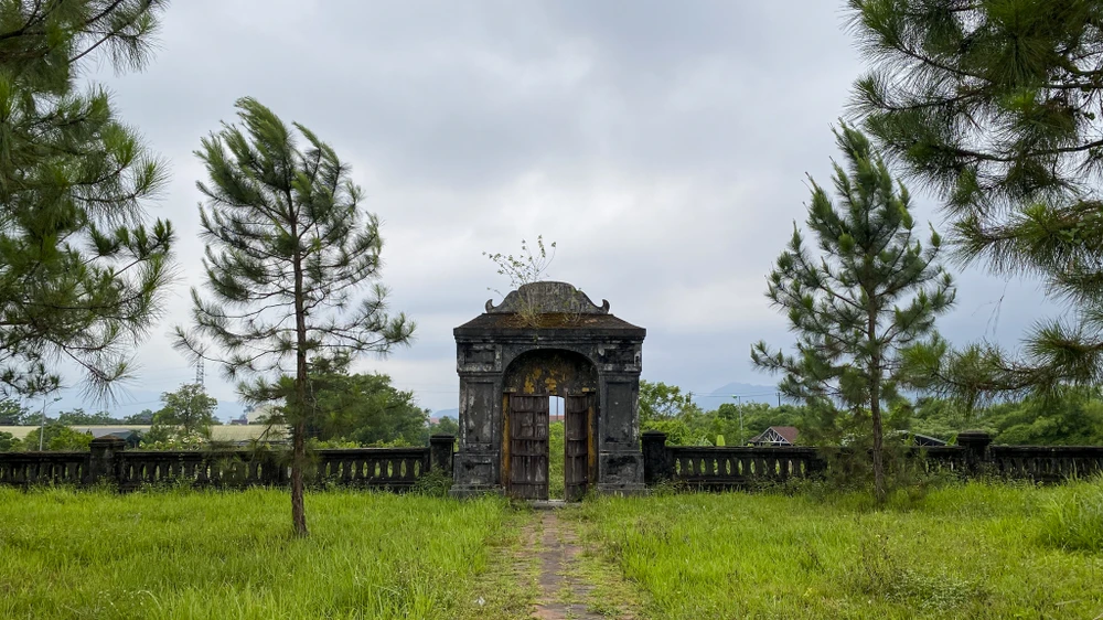 van-mieu-hue-11.jpg