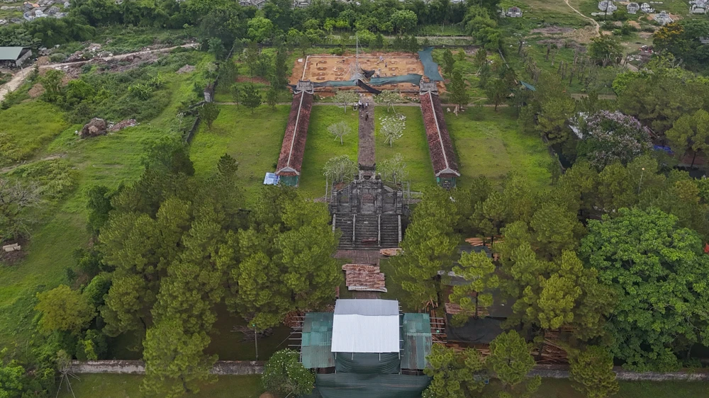 van-mieu-hue-15.jpg