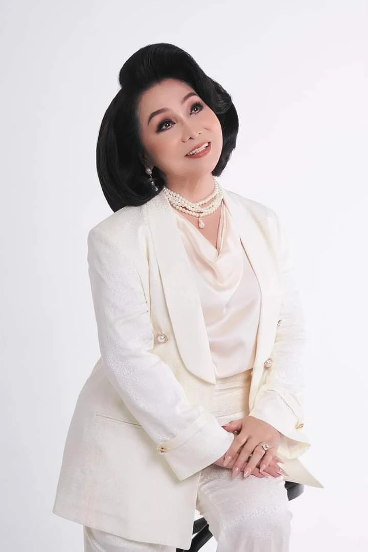 NSND Bạch Tuyết cover 'Đem tiền về cho mẹ' dành tặng bố mẹ Đen Vâu ảnh 3