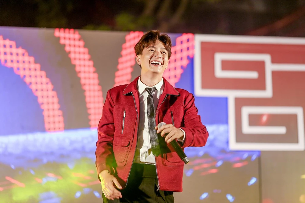 Ngô Kiến huy biểu diễn tại sự kiện. Ảnh: BTC.