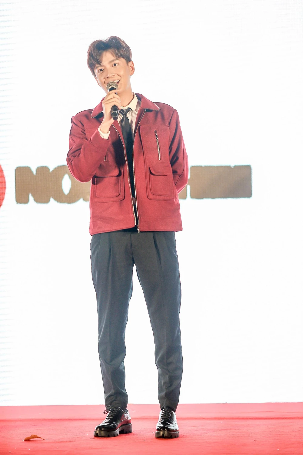 Ngô Kiến Huy tiết lộ sản phẩm âm nhạc mới tại sự kiện ra mắt mì Shin Xào ảnh 4