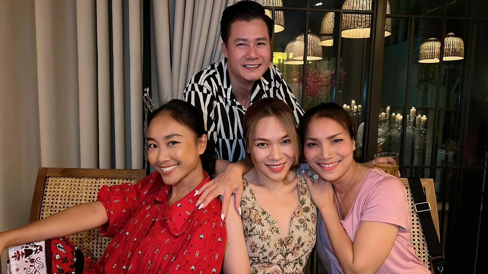 Tình bạn hơn 20 năm vẫn được lưu giữ của các nghệ sĩ khiến nhiều khán giả ngưỡng mộ.