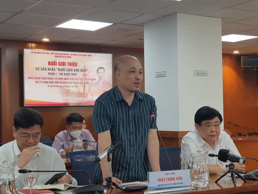 NSND Triệu Trung Kiên tại họp báo. Ảnh: VĂN HÀ. NSND Triệu Trung Kiên tại họp báo. Ảnh: VĂN HÀ.