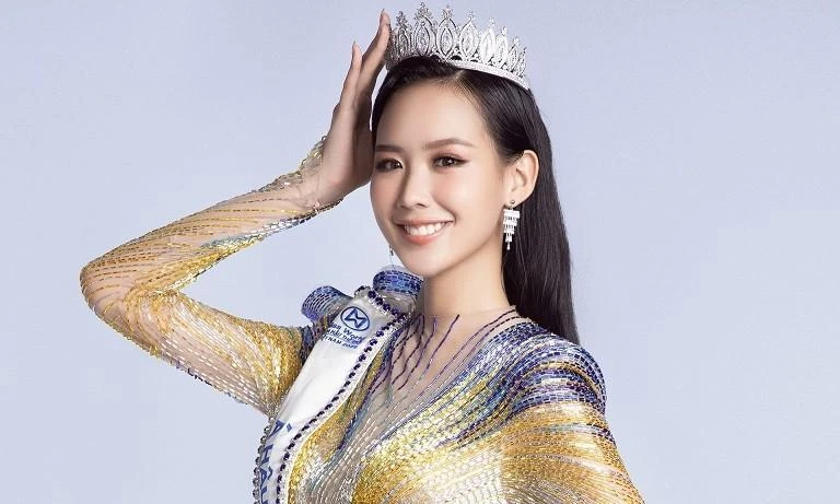 Ngày 24-8, Á hậu 1 Bảo Ngọc chính thức được BTC Miss World gọi tên tham dự Miss Intercontinental (Hoa hậu Liên lục địa).