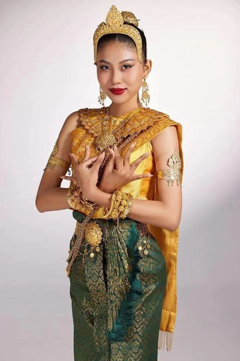 Dù sở hữu chiều cao 1m77, số đo ba vòng 74-61-88 cm nhưng để thi quốc tế, cô cần rèn luyện, trau dồi thêm mọi kỹ năng về ứng xử, giao tiếp....