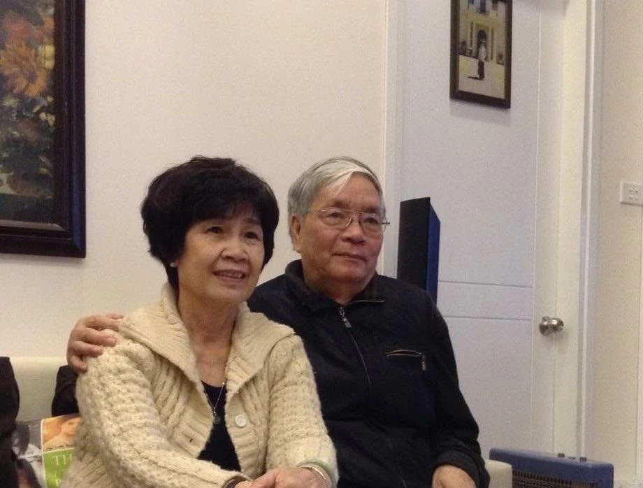 Nhà văn, nhà nghiên cứu Phan Hồng Giang và người bạn đời- nhà thơ Nguyễn Thị Hồng Ngát. Ảnh: TL