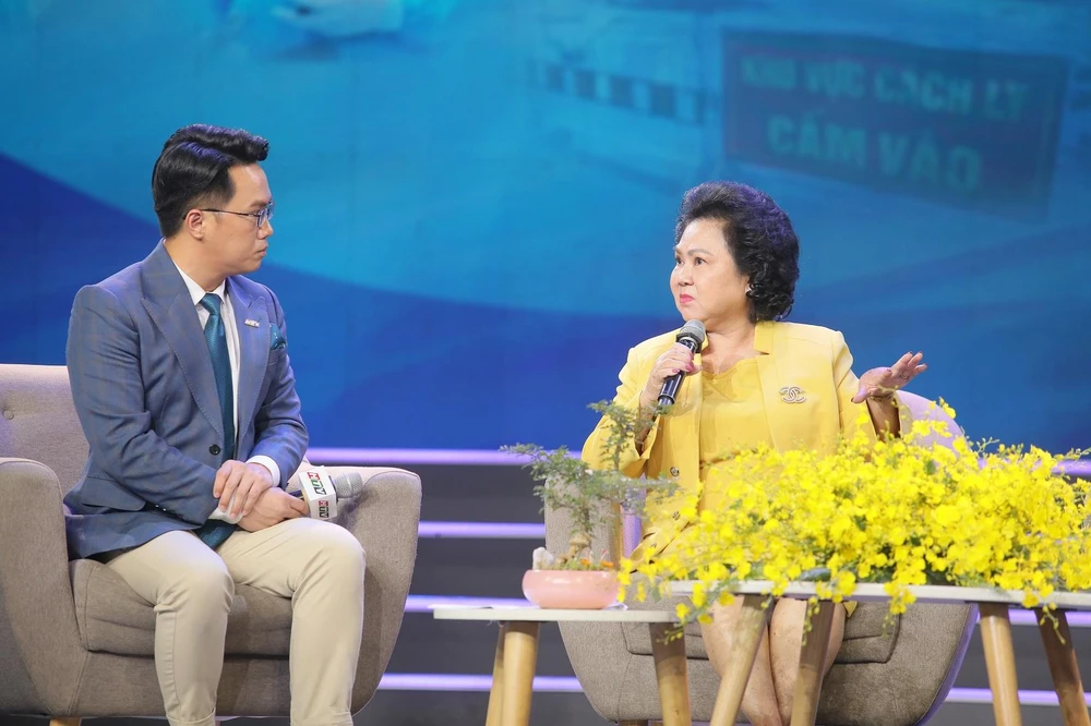 Là một doanh nhân đồng hành với thành phố xuyên suốt đợt dịch vừa qua, bà Lý Kim Chi đem đến câu chuyện về sự nỗ lực của doanh nghiệp. Ảnh: NGUYỄN HOÀNG