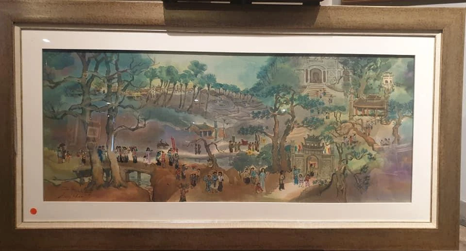 Tranh lụa khổ lớn mang tên "Lễ hội đền Hùng". Ảnh: VĂN HÀ