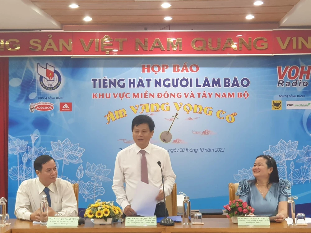 Ông Trần Trọng Dũng, Phó Chủ tịch Hội Nhà báo Việt Nam phát biểu tại họp báo. Ảnh: HÀ NGUYỄN Ông Trần Trọng Dũng, Phó Chủ tịch Hội Nhà báo Việt Nam phát biểu tại họp báo. Ảnh: HÀ NGUYỄN