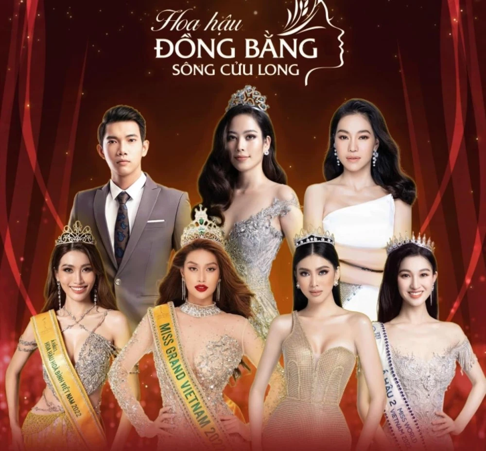 Phương Nhi (bìa phải bên dưới) là thành viên ban giám khảo Hoa hậu Đồng bằng Sông Cửu Long 2022. Ảnh: BTC