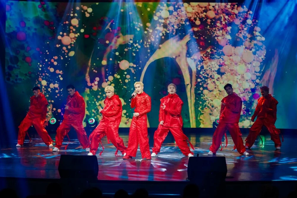 Wren Evans là nghệ sĩ đại diện Việt Nam trình diễn tại lễ trao giải Asian TV Awards danh giá. Ảnh: BTC Wren Evans là nghệ sĩ đại diện Việt Nam trình diễn tại lễ trao giải Asian TV Awards danh giá. Ảnh: BTC